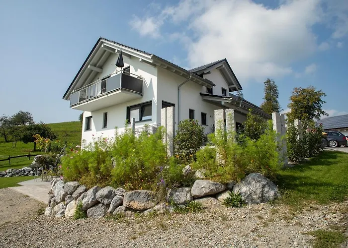 Haus Am See - Ferienwohnungen